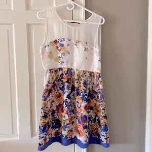 NWOT Zara flowery dress